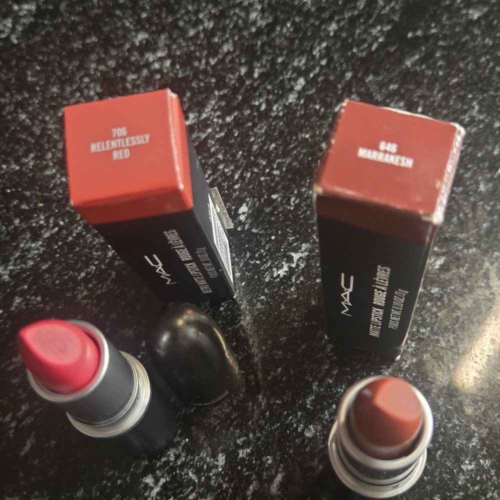 MAC Cosmetics Red Lipstick Classic Cream Formula